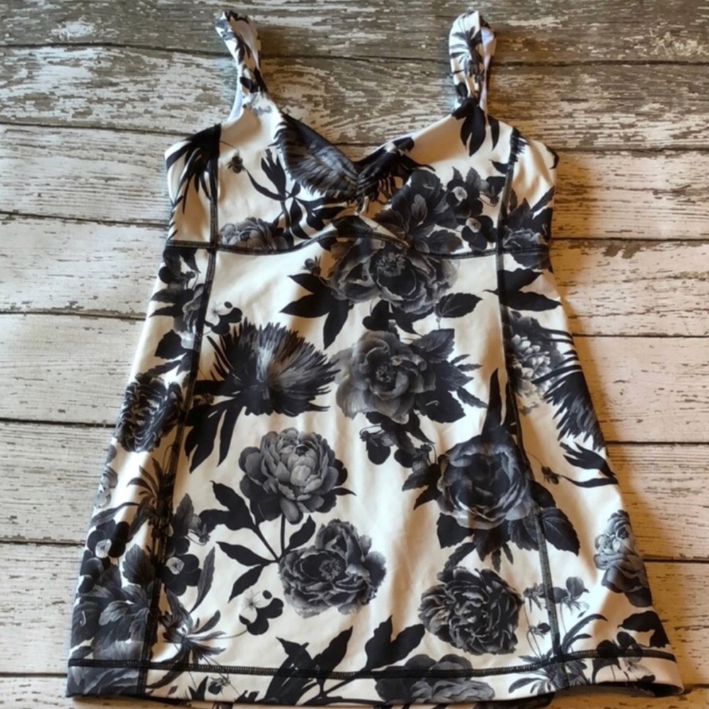 Lululemon Aria 2 Bloom Print